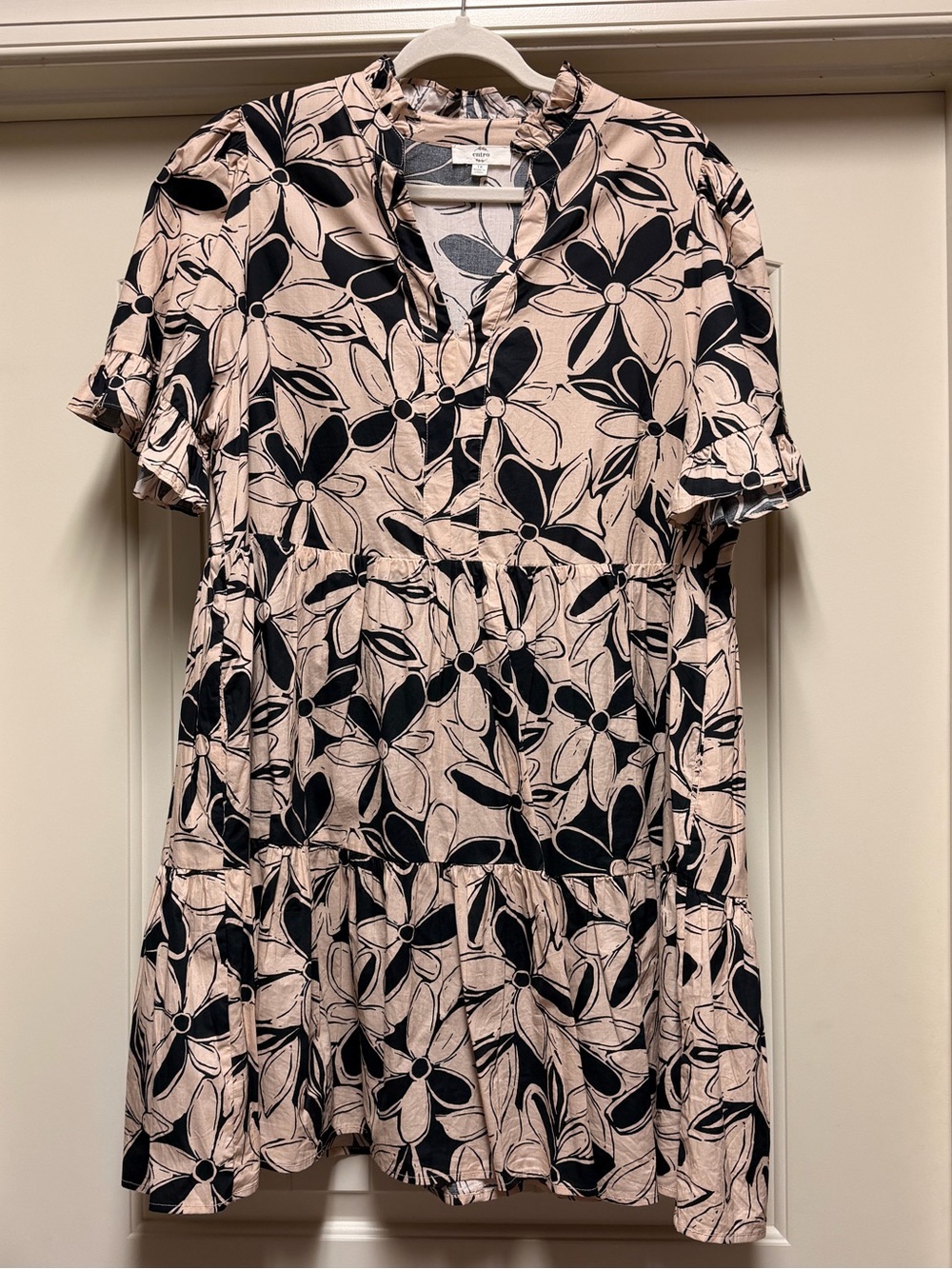 Entro Black and Cream Floral Dress